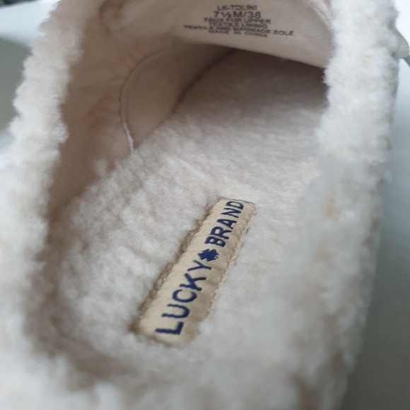 Lucky Brand Tolini Sherpa Lace-Up Slip-On Platform Sneaker in Stucco Cream 7.5 - Picture 14 of 16